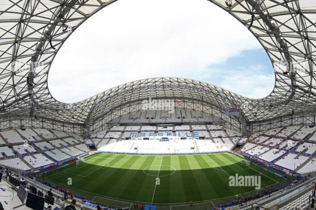 Le Carre D'Or Mermoz Marseille Luaran gambar